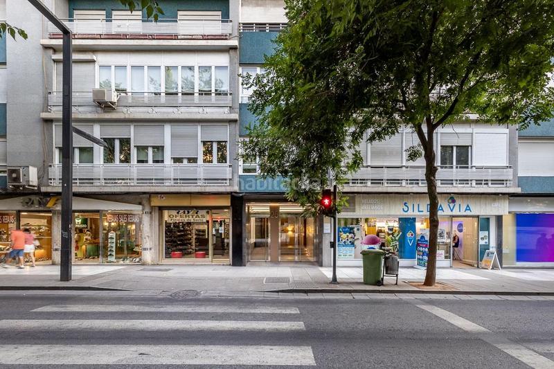 Foto c6e31f06-3e8d-4229-89af-c2ee2e6d94ee. Alquiler piso consulta en alquiler en avenida de la constitución en Granada