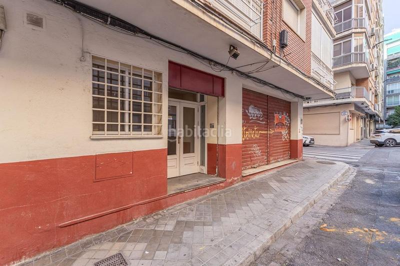 Foto 8e9069d7-cb7e-4341-a13d-a4a95eeacb0d. Rent business premise in Camino de Ronda Granada