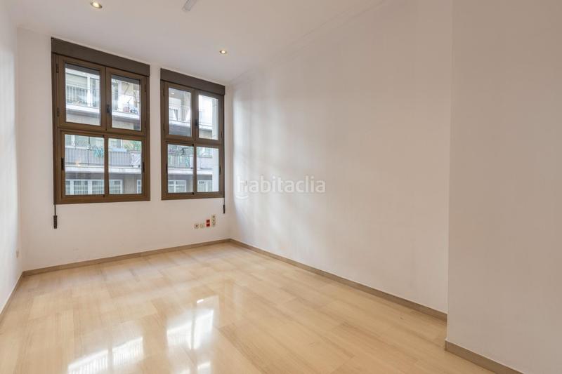 Foto 01bace75-e180-4441-9997-b60558d36da8. Locale commerciale in calle ángel ganivet 13 in San Matías - Realejo Granada