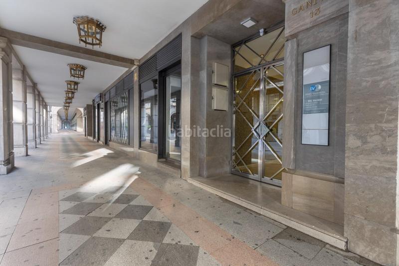 Foto 27aaf5cc-7d62-4288-9d47-38612edac4d2. Locale commerciale in calle ángel ganivet 13 in San Matías - Realejo Granada