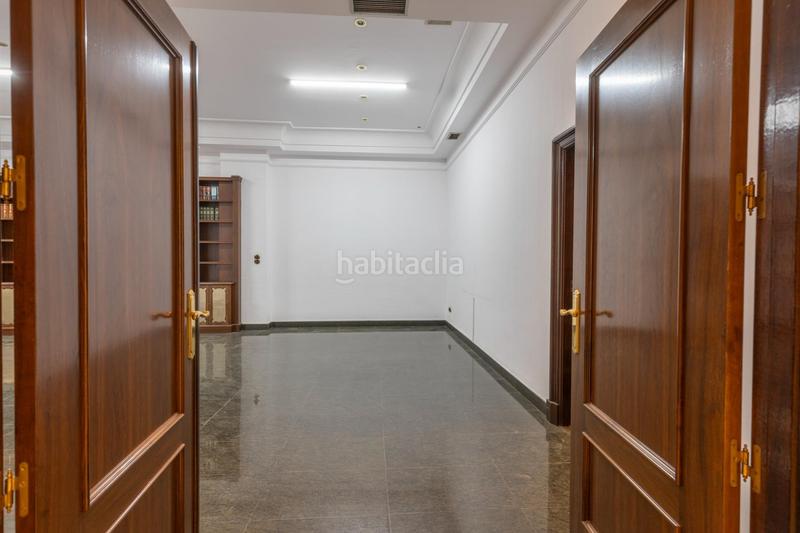 Foto 5d365867-785b-4773-8835-8914e8d7b1b1. Locale commerciale in calle ángel ganivet 13 in San Matías - Realejo Granada