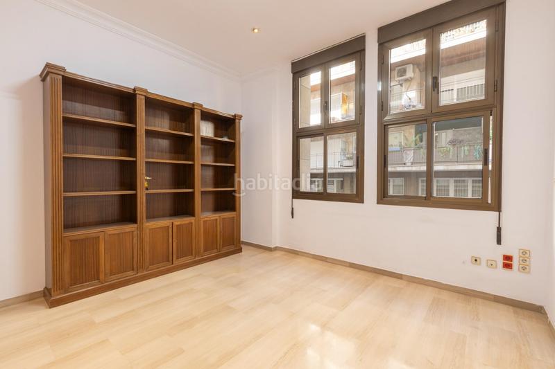 Foto 631da37c-efd4-4f86-97df-659bf6514362. Locale commerciale in calle ángel ganivet 13 in San Matías - Realejo Granada