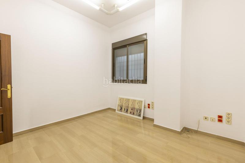 Foto 6c93bb3c-e473-48fc-9e37-de218b50b879. Locale commerciale in calle ángel ganivet 13 in San Matías - Realejo Granada