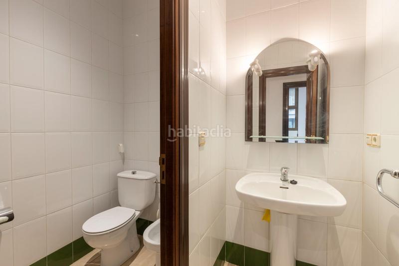 Foto 914e89f5-4a97-44a2-942a-7f099068003e. Locale commerciale in calle ángel ganivet 13 in San Matías - Realejo Granada