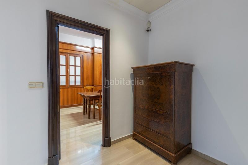 Foto c2a122b8-00e2-4923-922a-48239aaba518. Locale commerciale in calle ángel ganivet 13 in San Matías - Realejo Granada