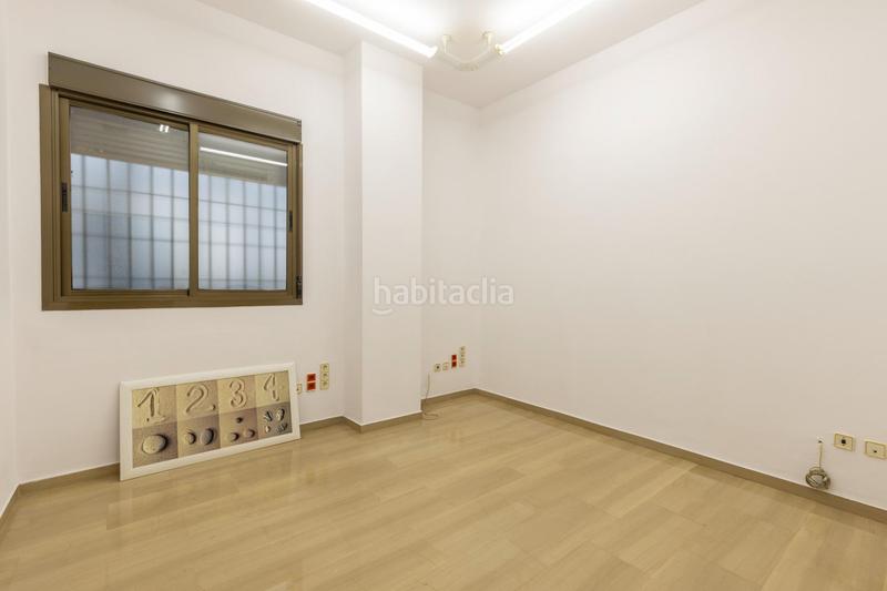 Foto dc959e1e-c05f-4b3e-b955-56afb83ace36. Locale commerciale in calle ángel ganivet 13 in San Matías - Realejo Granada