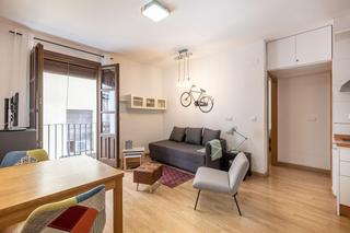 Alquiler Piso en San Matías - Realejo. Calle santiago