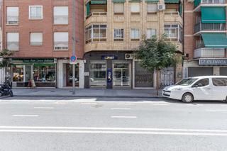 Miete Geschäftsraum in Camino de Ronda. Local a dos alturas  arabial junto hipercor