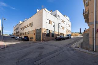 Pis  Calle de andrés segovia. Oportunidad en las gabias  vivienda lista para entrar a vivir.