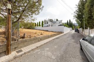 Terreno residencial en Calle calle del cerrillo redondo, 148 166. Magnífico solar en cumbres verdes