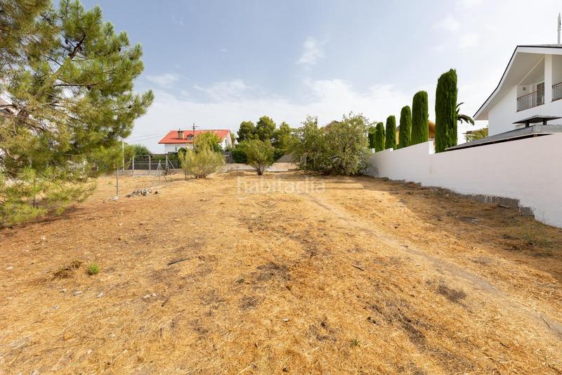 Foto 972d4193-ec7e-42b4-b7d5-ec9bbdc8ea0c. Terreno residencial en calle calle del cerrillo redondo magnífico solar en Cumbres Verdes en Zubia (La)