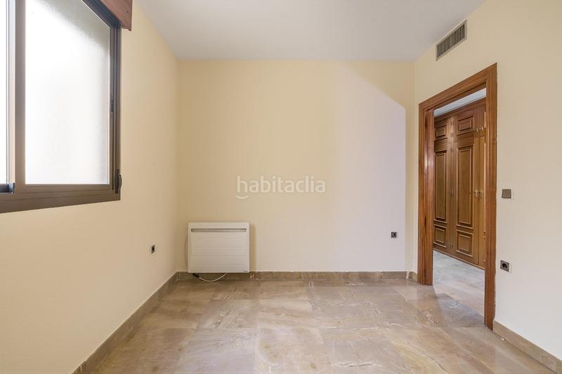 Foto b6b7fcbb-b21d-4660-8bb2-04ad0c74255f. Piso fantastico piso en angel ganivet en San Matías - Realejo Granada