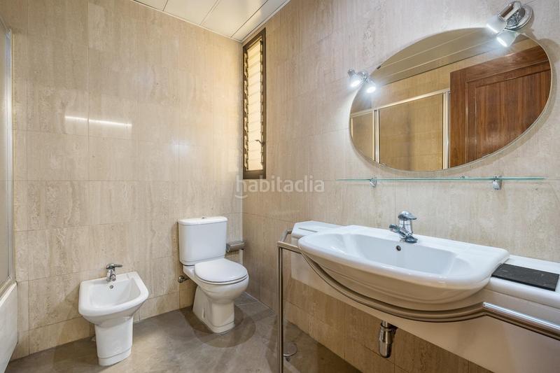Foto b7c7167c-5619-49ba-9ec0-5661e0fe429b. Piso fantastico piso en angel ganivet en San Matías - Realejo Granada