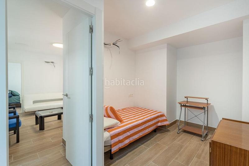 Foto 0facfbfb-4bc0-48de-b5bd-d651405ffa2b. Alquiler ático en calle ancha de capuchinos 15 atico reformado en avda madrid para estudiantes en Granada