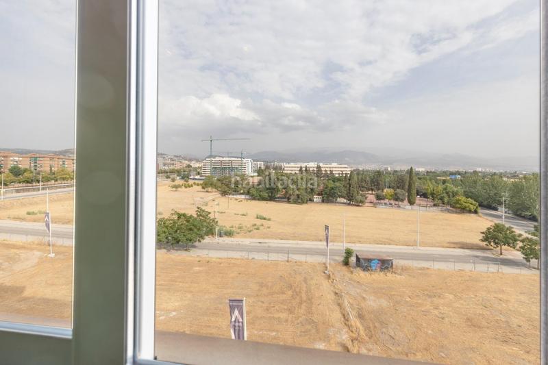 Foto 2d3a0fdf-001c-4dcc-90d0-d9dc8cd1a031. Piso fantástica vivienda con terraza junto al gimnasio we! en Granada