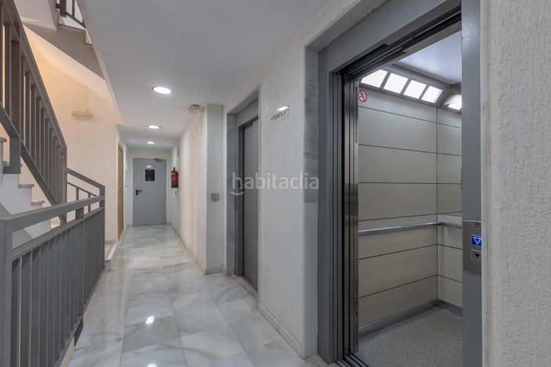 Foto 8a9af286-79c0-402f-b612-dc2d05962dc8. Piso fantástica vivienda con terraza junto al gimnasio we! en Granada