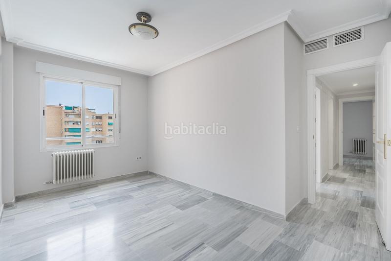 Foto 34760280-a1e8-4b84-899b-c709a2149914. Alquiler piso fantastico piso junto al hospital inmaculada!! en Granada
