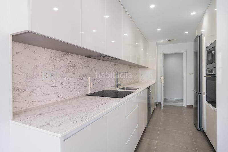 Foto 3ca23813-3dcb-4b45-a134-bb691676ef12. Alquiler piso fantastico piso junto al hospital inmaculada!! en Granada