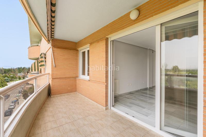 Foto 5573ceca-1dc3-40ef-b167-cbd3eb7f6a25. Alquiler piso fantastico piso junto al hospital inmaculada!! en Granada