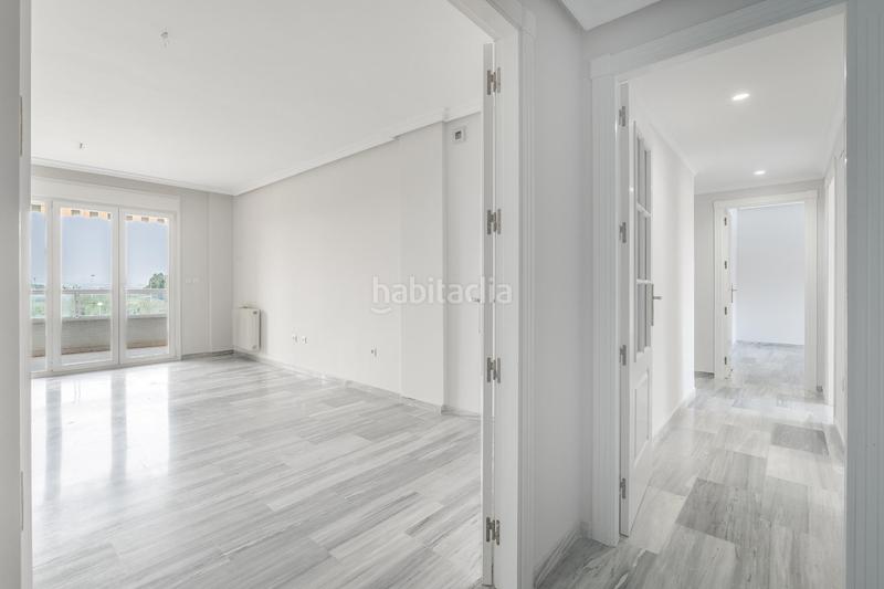 Foto 8dfcb787-f2ee-488f-8927-e7fb92c14ea3. Alquiler piso fantastico piso junto al hospital inmaculada!! en Granada