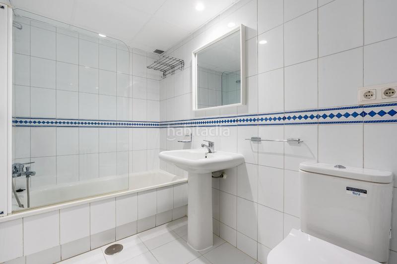 Foto a4c5676e-d510-463b-98f8-af2d7f0d8277. Alquiler piso fantastico piso junto al hospital inmaculada!! en Granada