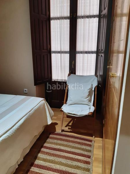 Foto 9fc5537b-50a5-47d1-a855-d9a8445e66d4. Alquiler piso  junto a gran via!! en Centro - Sagrario Granada