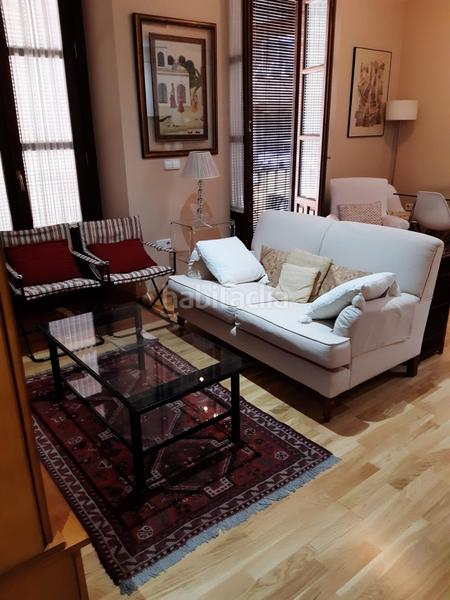 Foto e2bdd4bf-a164-43ba-8c88-f3115cb0457a. Alquiler piso  junto a gran via!! en Centro - Sagrario Granada