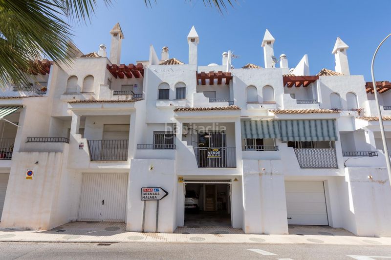 Foto 28765f1f-350d-4685-93d0-b5da1f25c46c. Casa adossada amb aparcament piscina a Velilla - Velilla Taramay Almuñécar