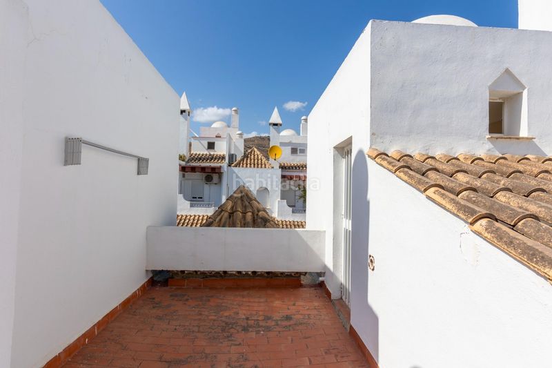 Foto c900d2b8-c16a-4306-8f13-c8c86656c800. Casa adossada amb aparcament piscina a Velilla - Velilla Taramay Almuñécar