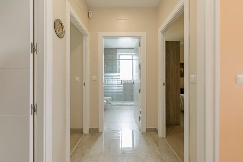 Foto d1fb32ca-ba33-4c93-aa2b-490701bc2114. Chalet  moderno y acogedor con piscina en una sola planta en Cúllar Vega