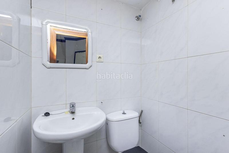 Foto 3b8f1c30-ffba-4cfe-b050-6ba326672d31. Lloguer local comercial a san juan de dios 36 a Centro - Sagrario Granada