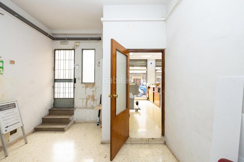 Foto dd0ac40e-9164-4c60-9e88-31d656bbf016. Local comercial en calle calle ángel barrios 5 en Granada