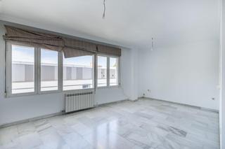 Etagenwohnung in Barrio de Zaidín