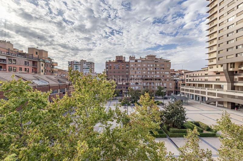 Foto cbe787ad-4dab-4cc8-8095-a8487dca7bdb. Zweistöckige wohnung in plaza de san lazaro 15 in Granada