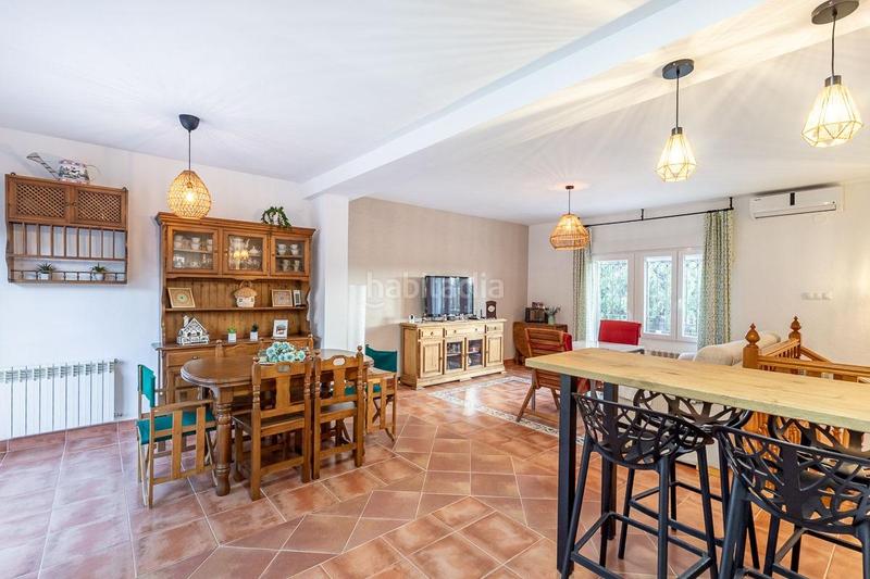 Foto 853e4f1f-1a9e-4c80-b35b-9896cd4121c9. Xalet amb calefacció aparcament piscina a Padul