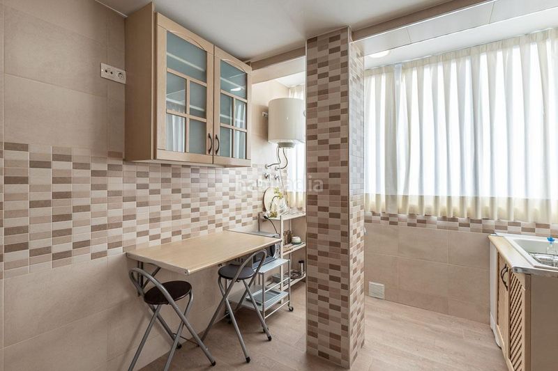 Foto 0210f9a8-a821-461d-a5b8-7cdada94bd52. Miete etagenwohnung in Cervantes Granada