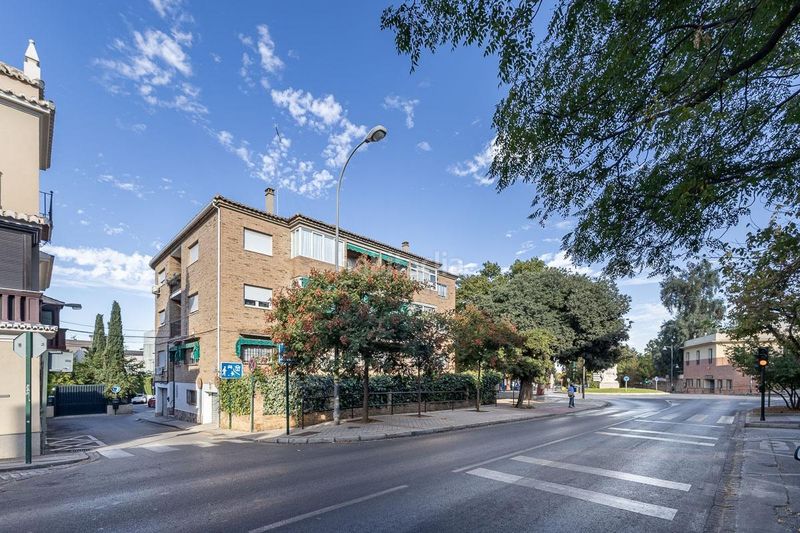 Foto 9a6f1879-b57c-4a84-ba55-8843fe326e49. Miete etagenwohnung in Cervantes Granada