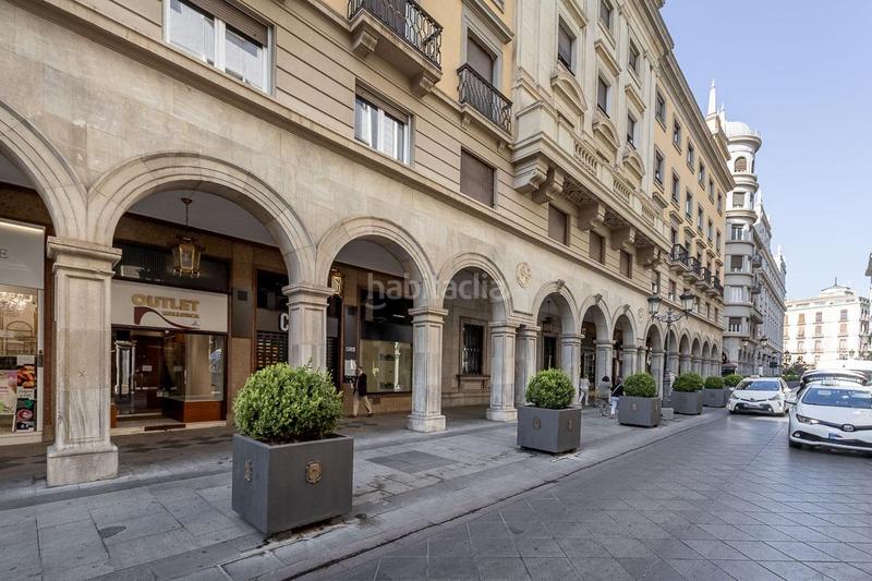 Foto b0cd6ea7-a6d9-4aaf-a6fb-f16ce3e92efe. Alquiler local comercial magnífico local en ganivet!! en Granada