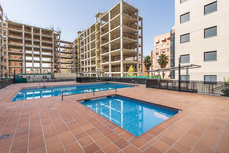 Foto fa5133cd-4d9c-48de-96a7-d401d36212ff. Affitto appartamento con riscaldamento parcheggio piscina in Granada