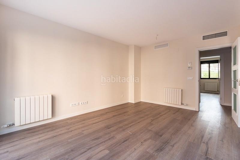 Foto d49e9b68-2a15-4752-8c20-964545bdf598. Location appartement avec chauffage parking piscine dans Granada