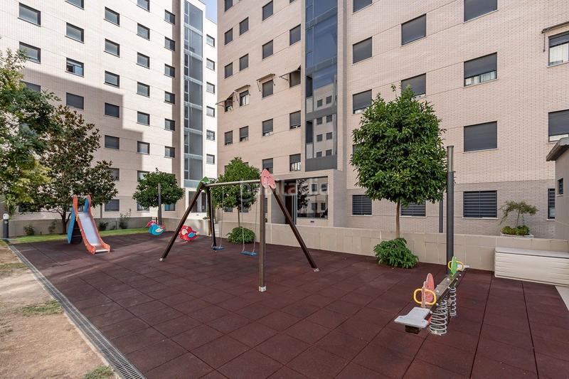 Foto ee7e71bb-d9cc-4973-a0d3-255f83f771a7. Location appartement avec chauffage parking piscine dans Granada