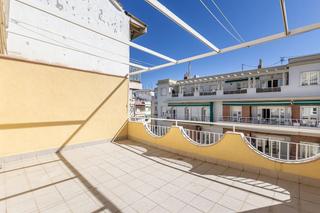 Rent Penthouse in Camino de Ronda. Magnífico ático en pleno centro!!