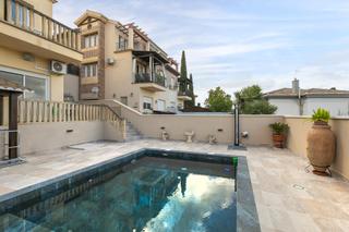 Towny house  Calle casa suiza. Vistas excepcionales y lujo en residencial privado!