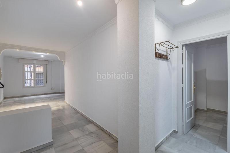 Foto dceb5f09-dd42-42cc-8722-9e5569a3331d. Alquiler piso precioso piso junto a san juan de dios en Granada