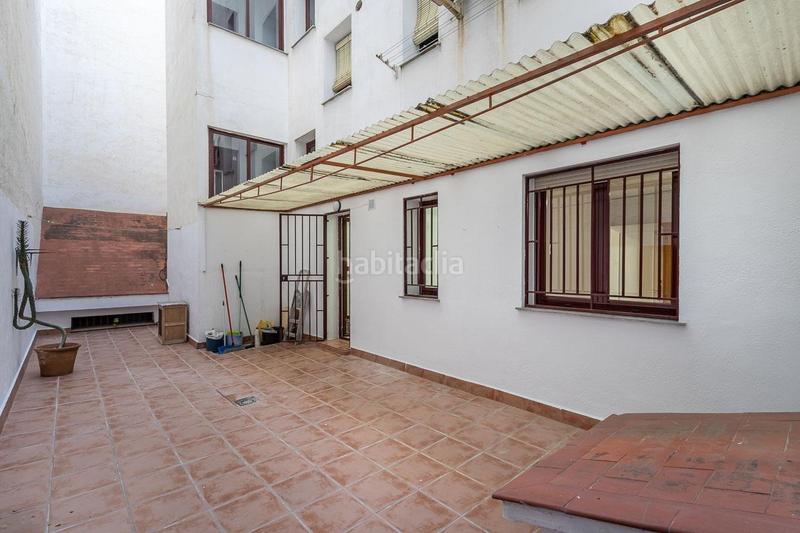 Foto e9146cda-459d-43e5-87fc-a4f7f9d3cc29. Alquiler piso precioso piso junto a san juan de dios en Granada