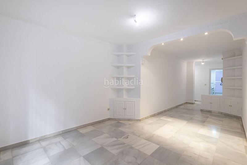 Foto fd950f40-c0b0-400b-ad6e-eb0e84c50b01. Alquiler piso precioso piso junto a san juan de dios en Granada