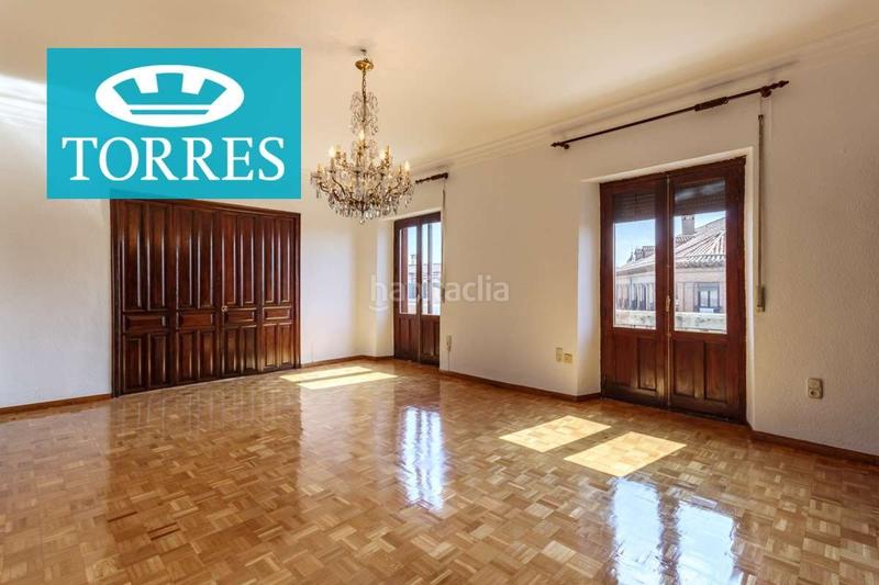 Foto 56fe9b86-3476-4059-9f5a-e8aecb5efa75. Alquiler piso espectacular piso en gran via! en Centro - Sagrario Granada