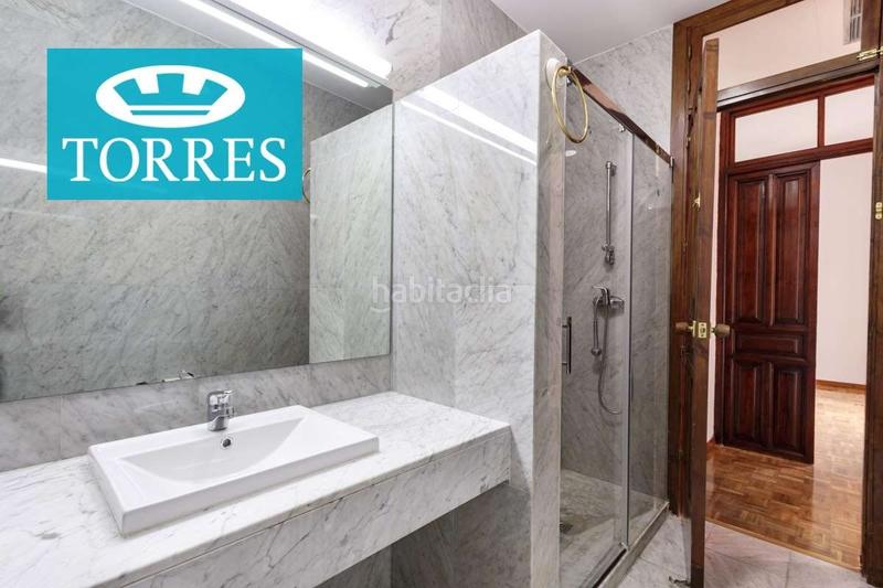 Foto 68a0d2cb-0f47-406a-b807-d3a5311e50a3. Alquiler piso espectacular piso en gran via! en Centro - Sagrario Granada