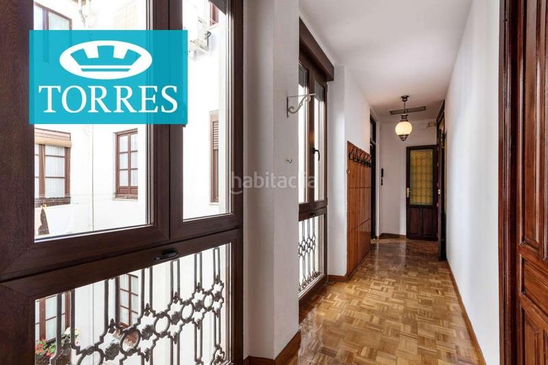 Foto 959a9b9f-e165-4401-a8ff-5a262e992645. Miete etagenwohnung mit heizung parking in Centro - Sagrario Granada