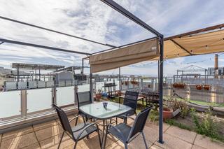 Casa adossada  Calle lince 8. Tu casa ideal en jun luz, calma y vida